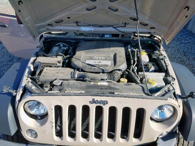 1C4AJWAG9GL282101 - 2016 JEEP WRANGLER S TAN photo 7