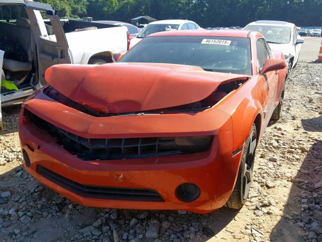 2G1FA1E31D9222986 - 2013 CHEVROLET CAMARO LS ORANGE photo 2