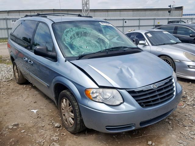 2C4GP54L15R342811 - 2005 CHRYSLER TOWN & COU BLUE photo 1