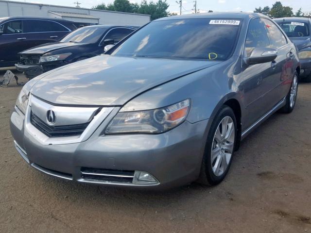 JH4KB2F69AC001088 - 2010 ACURA RL GRAY photo 2