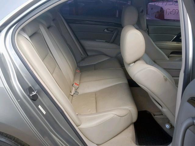 JH4KB2F69AC001088 - 2010 ACURA RL GRAY photo 6