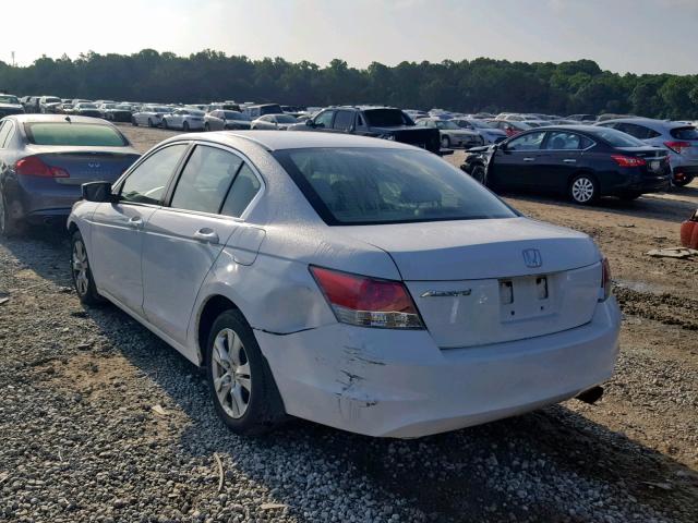 1HGCP26468A102277 - 2008 HONDA ACCORD LXP WHITE photo 3