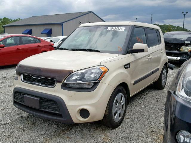 KNDJT2A59C7454857 - 2012 KIA SOUL CREAM photo 2