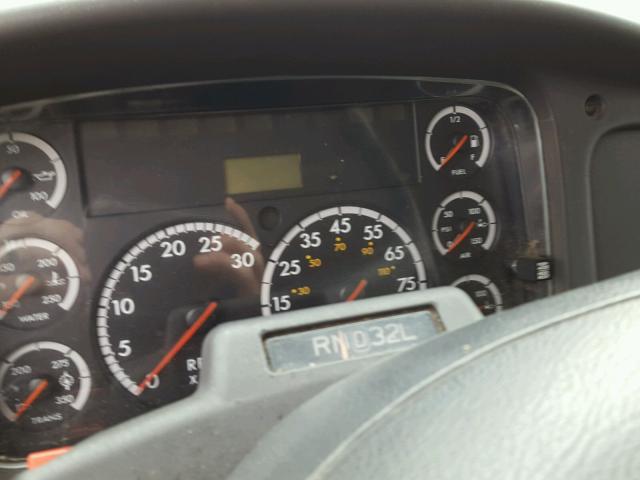 1FVACWCS27DZ16844 - 2007 FREIGHTLINER M2 WHITE photo 8