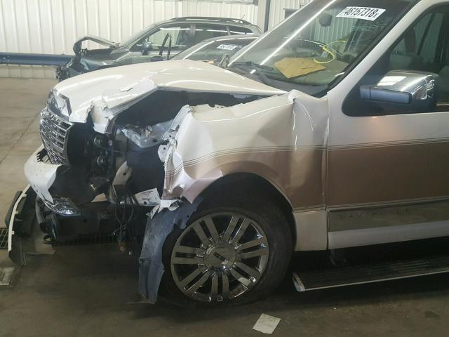 5LMFU28518LJ17387 - 2008 LINCOLN NAVIGATOR 双色 照片 9