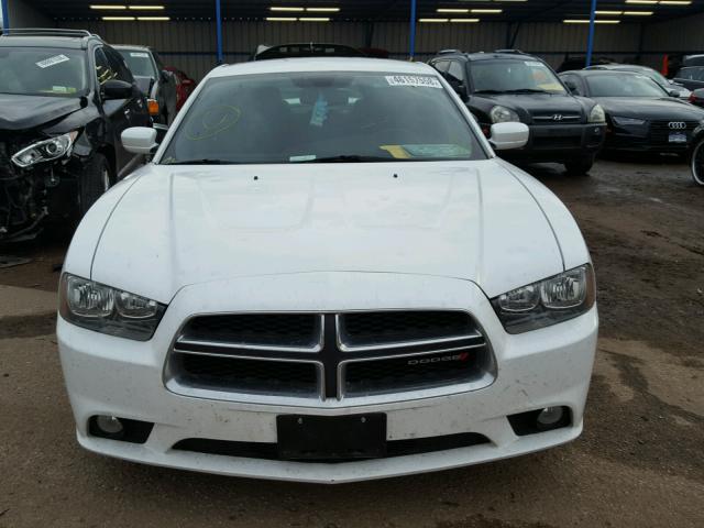 2C3CDXHG7EH330687 - 2014 DODGE CHARGER SX WHITE photo 9