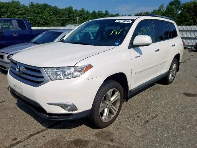 5TDDK3EH7BS060496 - 2011 TOYOTA HIGHLANDER WHITE photo 2