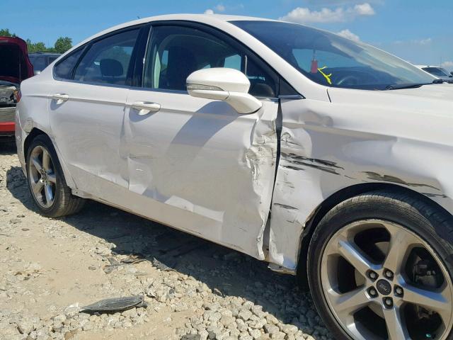 3FA6P0HD8FR109138 - 2015 FORD FUSION SE WHITE photo 9