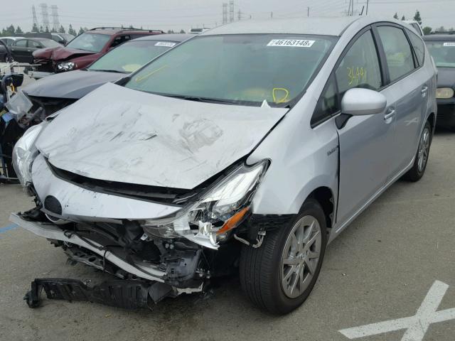 JTDZN3EUXHJ070486 - 2017 TOYOTA PRIUS V SILVER photo 2