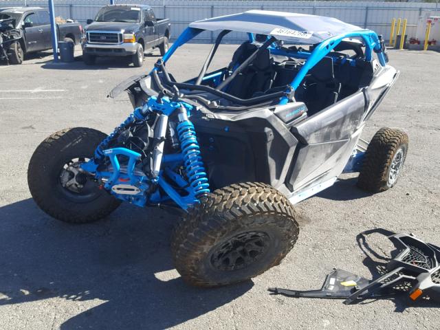 3JBVVAW47JK001439 - 2018 CAN-AM MAVERICK X BLUE photo 2