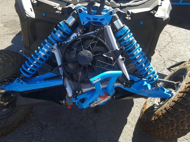 3JBVVAW47JK001439 - 2018 CAN-AM MAVERICK X BLUE photo 7