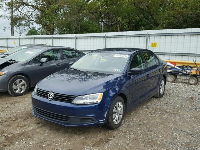 3VW2K7AJ6EM324655 - 2014 VOLKSWAGEN JETTA BASE Կապույտ լուսանկար 2