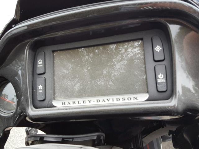 1HD1TCL16JB958565 - 2018 HARLEY-DAVIDSON FLTRXSE CV BLACK photo 8