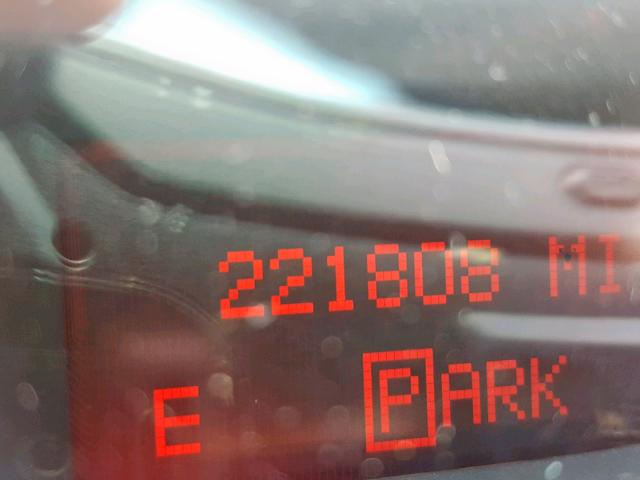 2G2WS522151288658 - 2005 PONTIAC GRAND PRIX SILVER photo 8