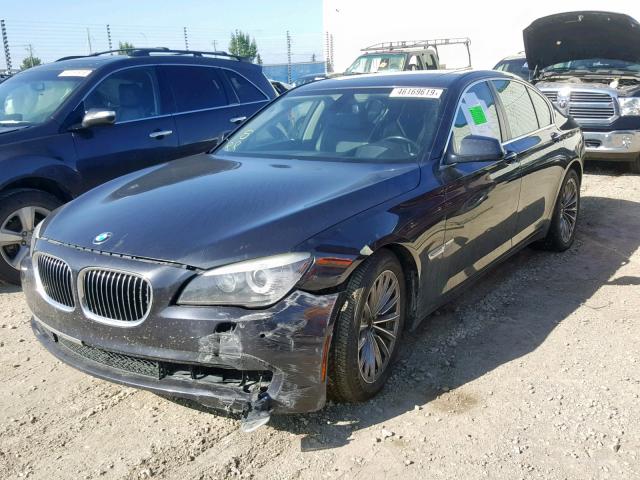 WBAKC6C53BC394506 - 2011 BMW 7 SERIES CHARCOAL photo 2