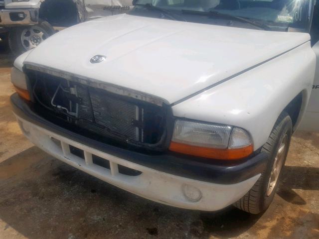 1B7FL26P81S137372 - 2001 DODGE DAKOTA WHITE photo 9