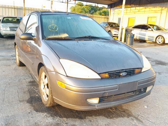 3FAFP31312R213614 - 2002 FORD FOCUS ZX3 GRAY photo 1