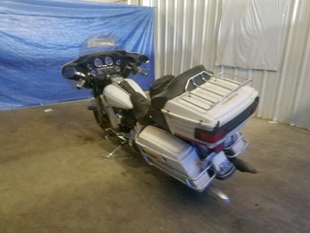 1HD1FCW1X2Y645360 - 2002 HARLEY-DAVIDSON FLHTCUI WHITE photo 3