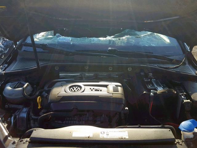 3VWYT7AUXGM041325 - 2016 VOLKSWAGEN GTI S/SE BLACK photo 7