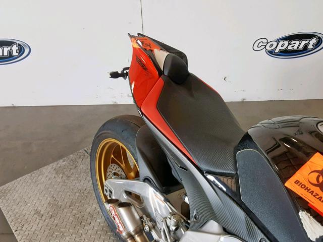 ZD4RKU025DS000066 - 2013 APRILIA RSV4 R-FAC RED photo 6