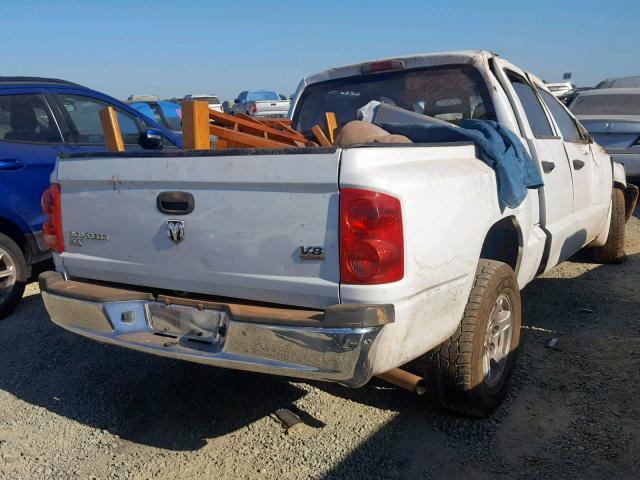 1D7HE48NX6S605576 - 2006 DODGE DAKOTA QUA WHITE photo 4