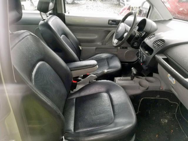 3VWCD21C0YM482609 - 2000 VOLKSWAGEN NEW BEETLE ვერცხლისფერი ფოტო 5