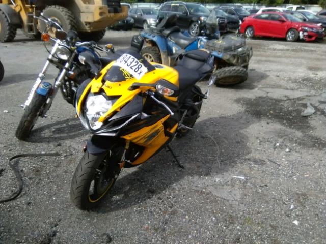 JS1GR7MA5C2101666 - 2012 SUZUKI GSX750 YELLOW photo 2