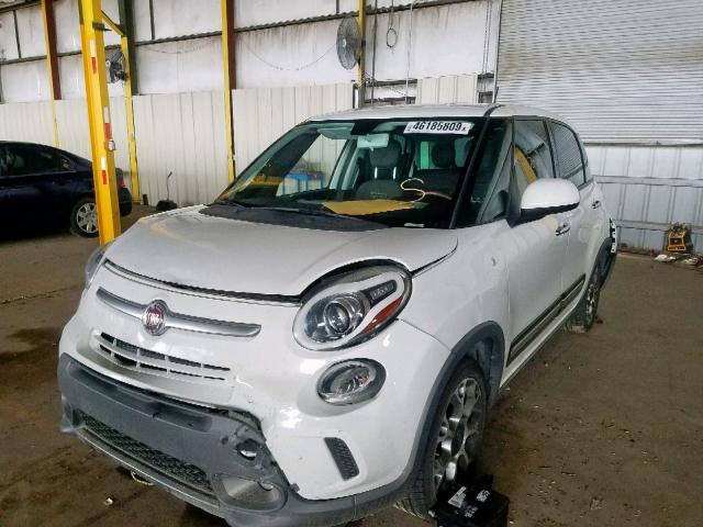 ZFBCFADH9EZ010372 - 2014 FIAT 500L TREKK WHITE photo 2