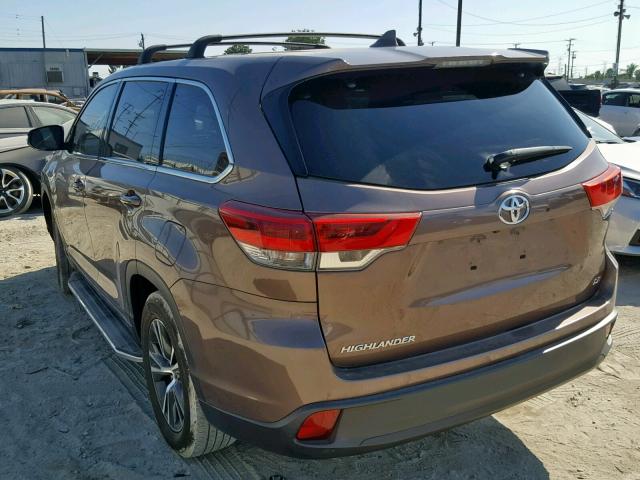 5TDZZRFH7HS212613 - 2017 TOYOTA HIGHLANDER BROWN photo 3