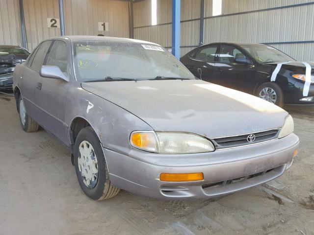 4T1BG12K4TU675660 - 1996 TOYOTA CAMRY DX GRAY photo 1