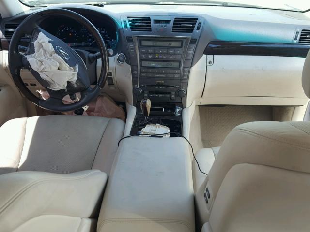 JTHBL46F785069137 - 2008 LEXUS LS 460 SILVER photo 9