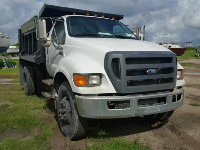 3FRXF75C69V109305 - 2009 FORD F750 SUPER WHITE photo 1