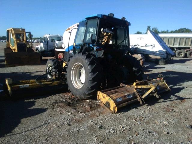 1848778 - 2002 NEWH TRACTOR BLUE photo 3
