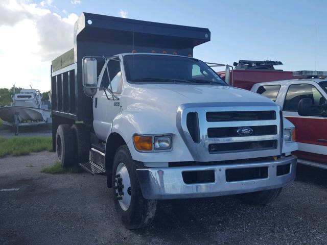 3FRXF7FE6BV626237 - 2011 FORD F750 SUPER WHITE photo 1