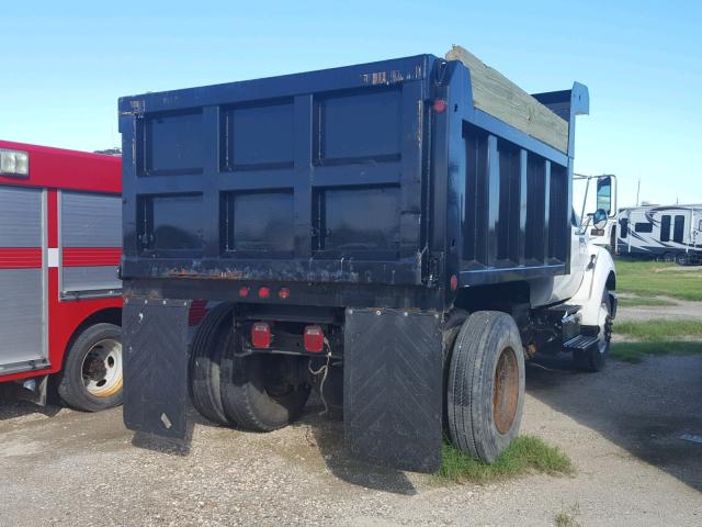 3FRXF7FE6BV626237 - 2011 FORD F750 SUPER WHITE photo 4