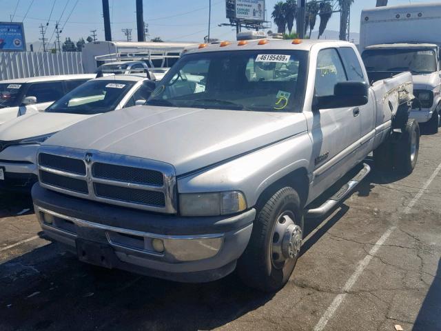 1B7MC33601J546934 - 2001 DODGE RAM 3500 SILVER photo 2