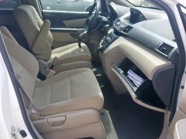 5FNRL5H2XCB132688 - 2012 HONDA ODYSSEY LX WHITE photo 5