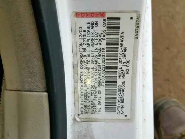 JTHBD182310023118 - 2001 LEXUS IS 300 WHITE photo 10