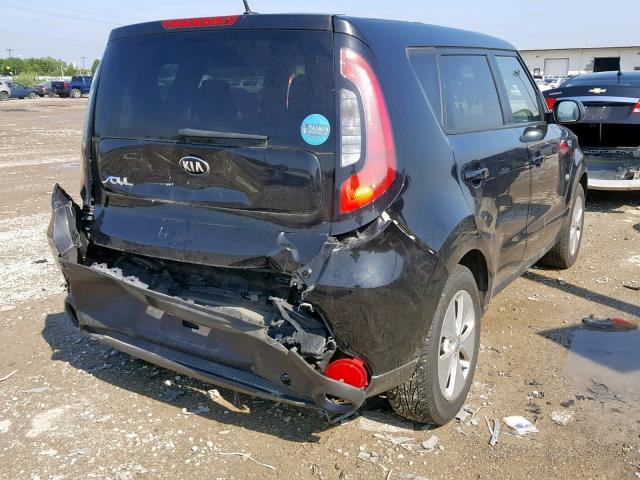 KNDJN2A29G7331226 - 2016 KIA SOUL BLACK photo 4