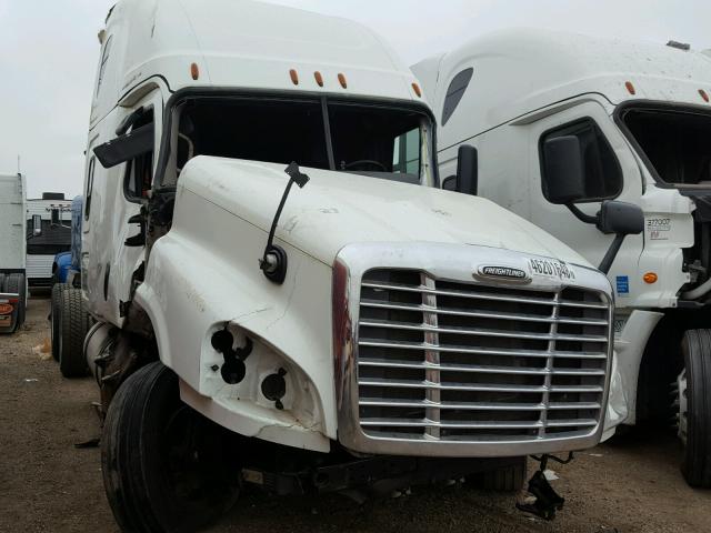 3AKJGLBG1GSHJ7138 - 2016 FREIGHTLINER CASCADIA 1 WHITE photo 1