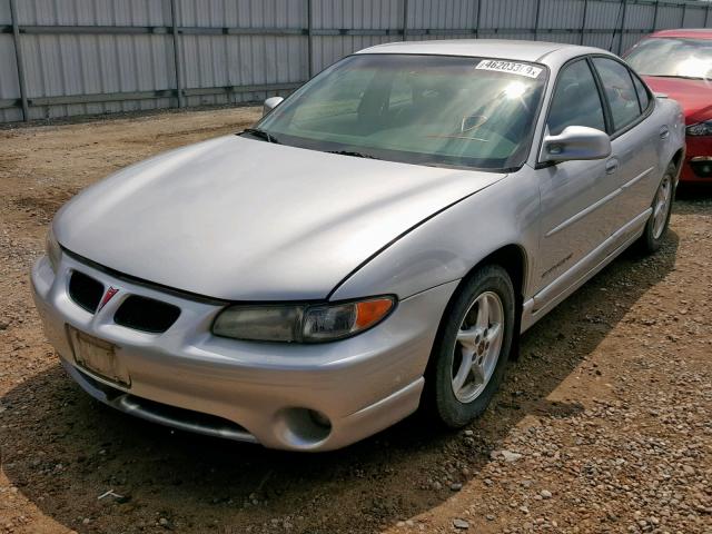 1G2WP52K82F153814 - 2002 PONTIAC GRAND PRIX SILVER photo 2