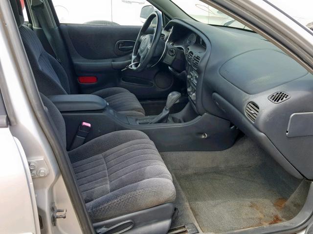 1G2WP52K82F153814 - 2002 PONTIAC GRAND PRIX SILVER photo 5