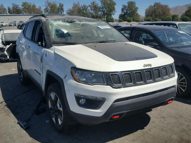 3C4NJDDB8JT130201 - 2018 JEEP COMPASS TR WHITE photo 1