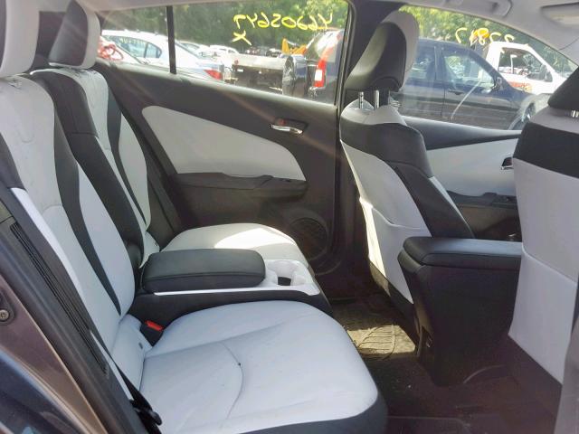 JTDKARFP0H3044394 - 2017 TOYOTA PRIUS PRIM 灰色 照片 6