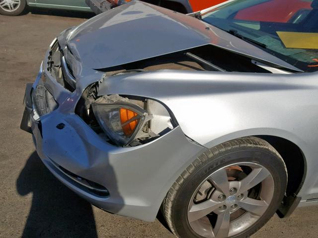 1G1ZC5E08CF304207 - 2012 CHEVROLET MALIBU 1LT SILVER photo 9