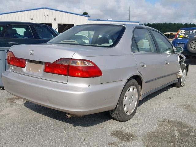 1HGCG5641WA014526 - 1998 HONDA ACCORD LX BEIGE photo 4