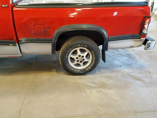 1B7GG23Y8TS543354 - 1996 DODGE DAKOTA RED photo 9