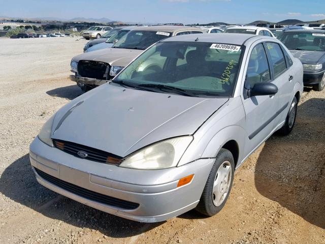 1FAFP33P11W152583 - 2001 FORD FOCUS LX SILVER photo 2