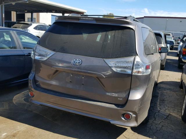 5TDXK3DC8DS304954 - 2013 TOYOTA SIENNA SPO CHARCOAL photo 4