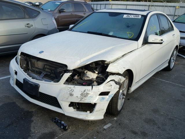 WDDGF4HB0EA947086 - 2014 MERCEDES-BENZ C 250 WHITE photo 2